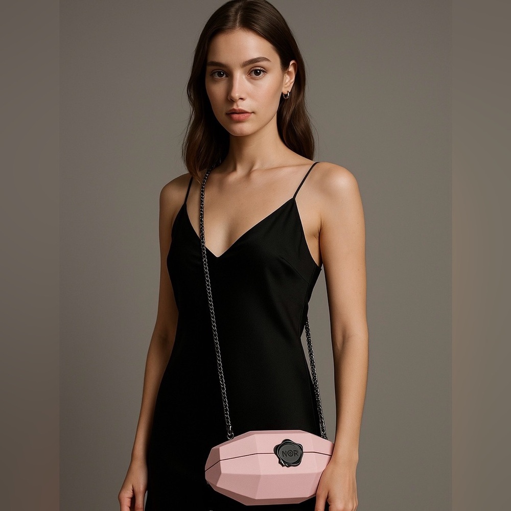 Viktor & Rolf Flowerbomb Pink Geometric Clutch Purse Perfume Bottle Design Chain - Picture 3 of 12